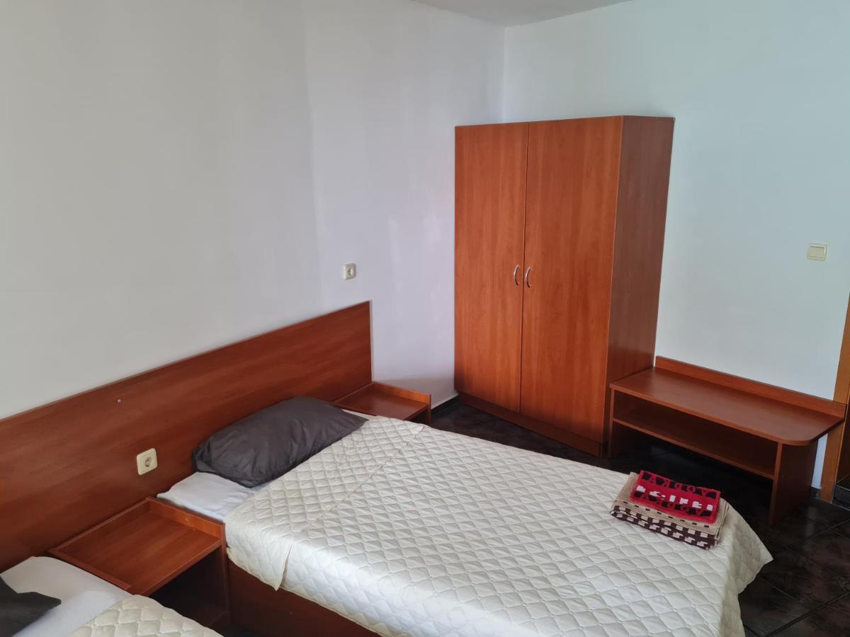 Алми Almi Hotel Свети Влас Екстериор снимка
