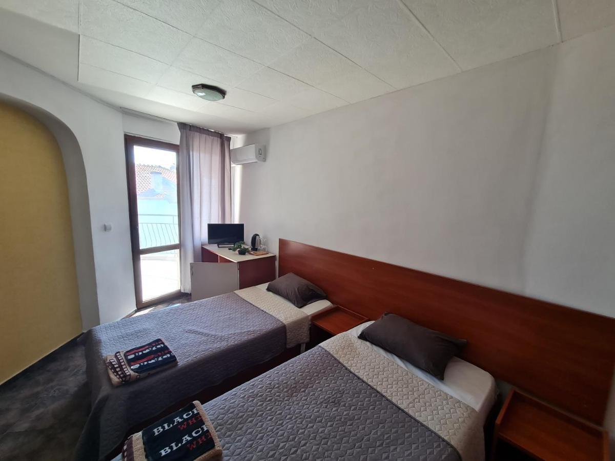 Алми Almi Hotel Свети Влас Екстериор снимка