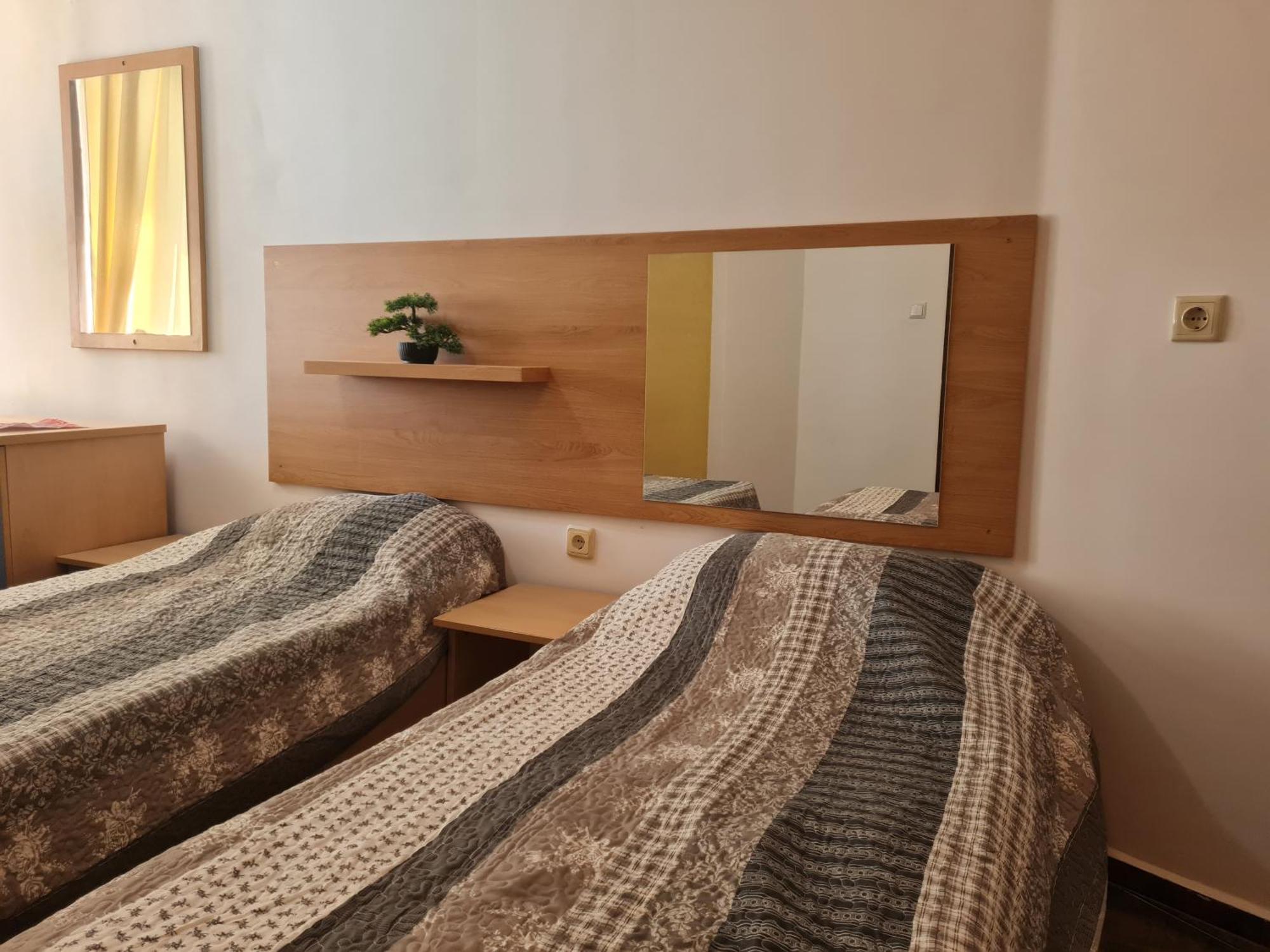 Алми Almi Hotel Свети Влас Екстериор снимка